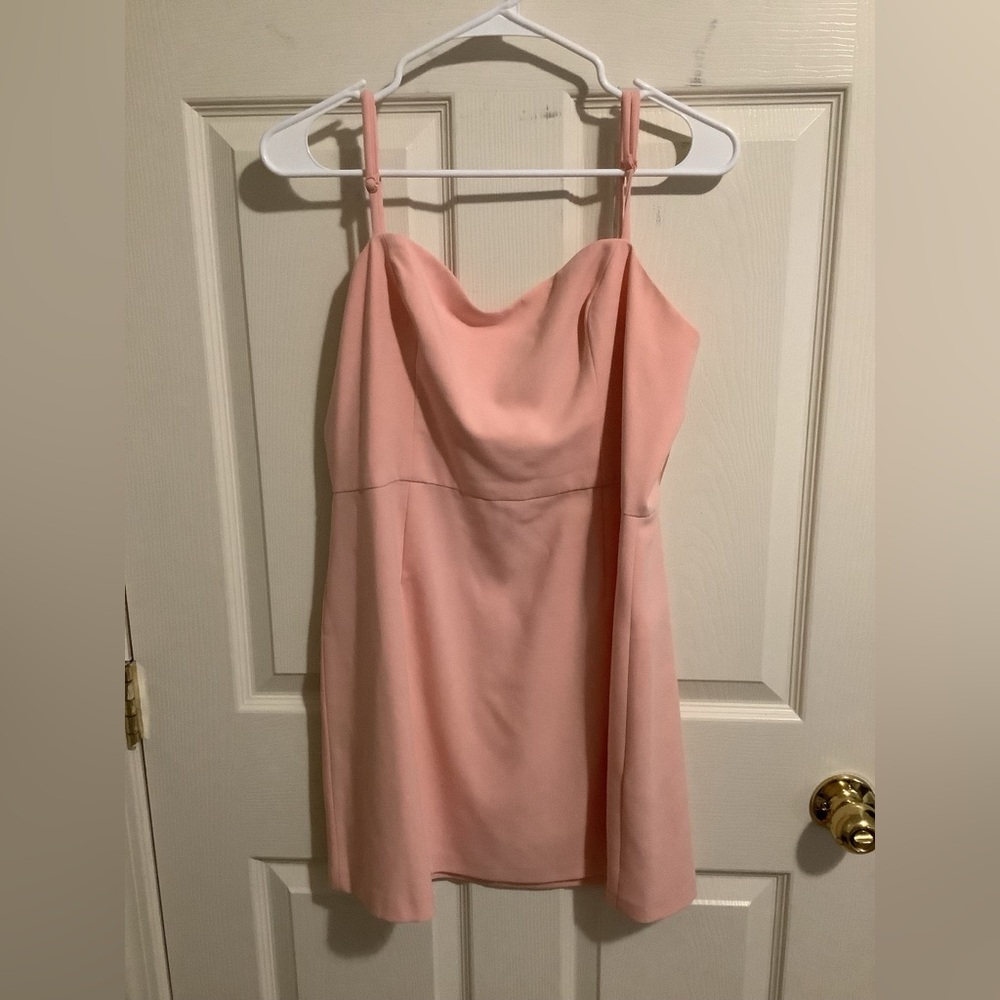 🩷Pink French Connection Cocktail Dress🩷